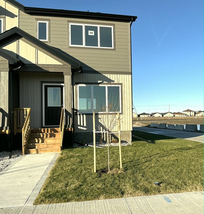 Building Photo - 66 Private Davy Dr