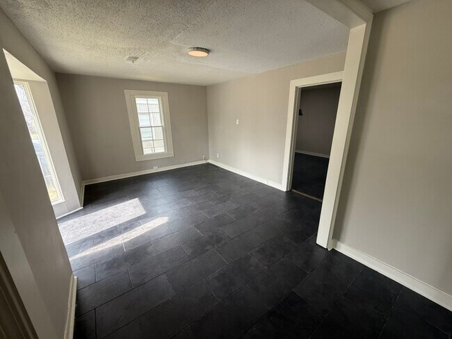 Foto del edificio - 2626 Whitman Ave