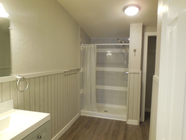Building Photo - 405 Stagecoach Hill Dr
