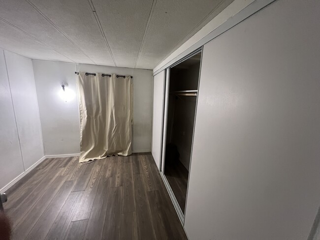 Building Photo - 252 Mojave Ln