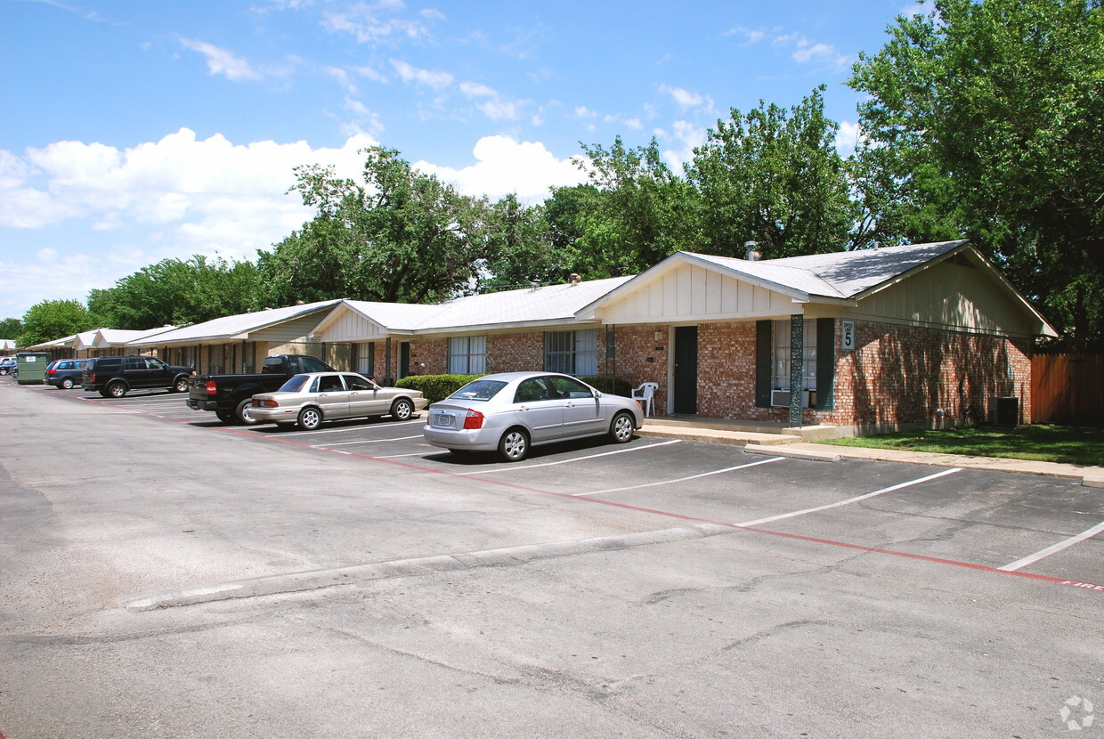 Garden Plaza Apartments Irving