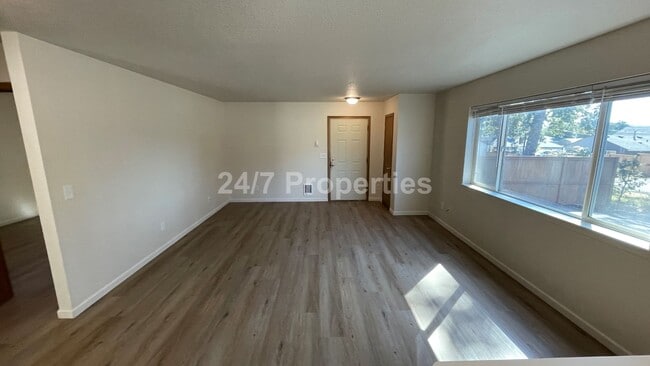 Photo - 2025-845MF Apartment