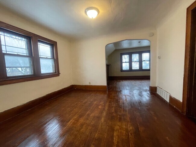 Building Photo - 2834 N 54th St. (Duplex)
