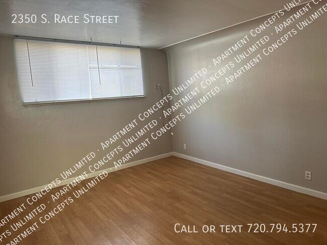 Foto del edificio - 2350 S Race St