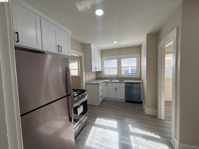 Foto del edificio - 706 E 12th St