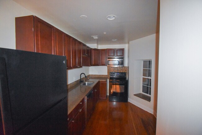 Foto del edificio - 13 S St NE