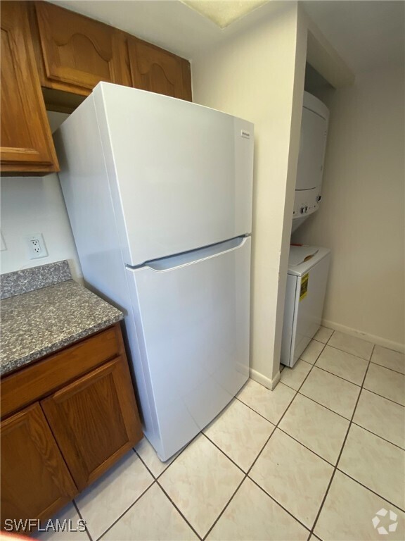 Building Photo - 151 Cape Coral Pkwy W