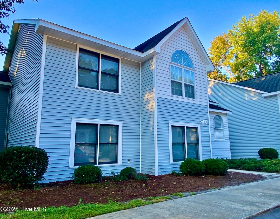 Foto principal - 3402 Evans St