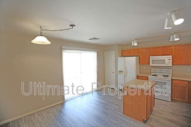Foto del edificio - 1516 S 228th Ct
