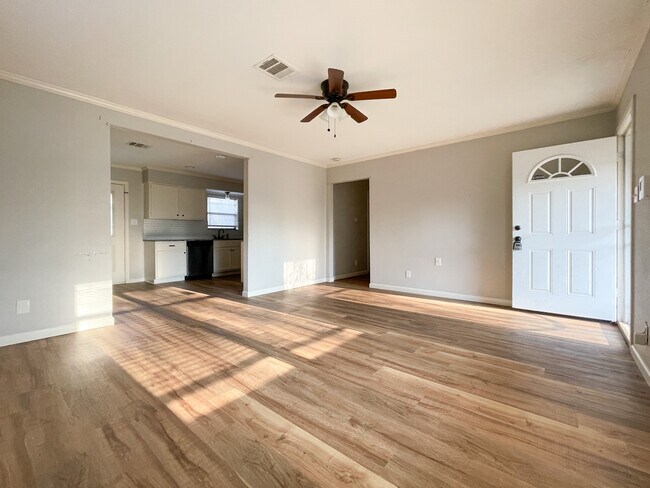 Foto del edificio - 207 N Bermuda St