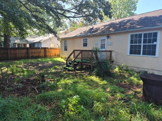 Foto del edificio - 4166 Laurel Oak Cir