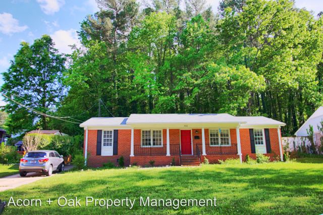 Primary Photo - 905 Lorain Ave
