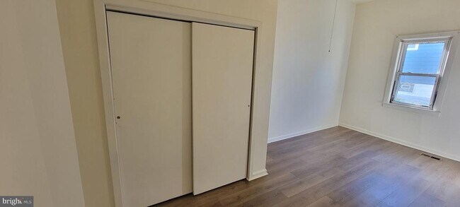 Foto del edificio - 7539 W River Dr