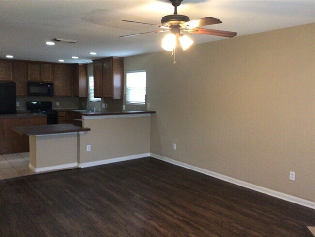 Foto del edificio - 1022 Yorkshire Hollow Ln