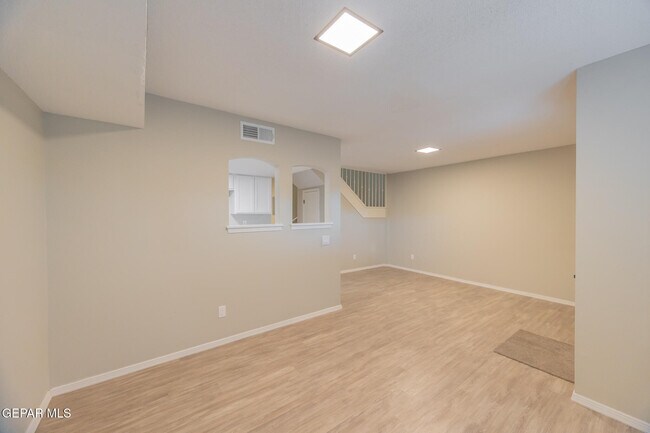 Foto del edificio - 11031 Oasis Dr