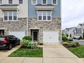 Building Photo - 5221 Bedford Falls Cir