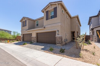 Building Photo - 5835 E Rose Garden Ln