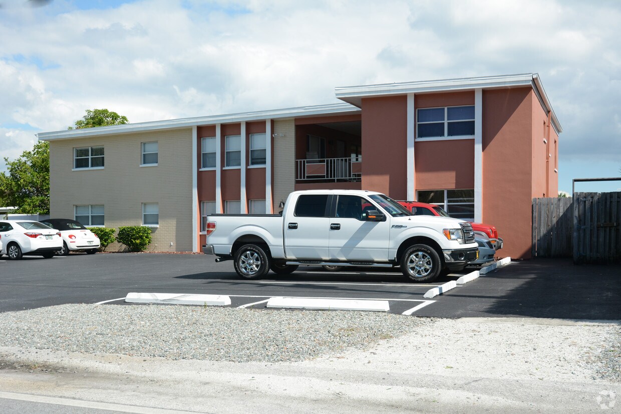 Building Photo - Bay Vista Apartments