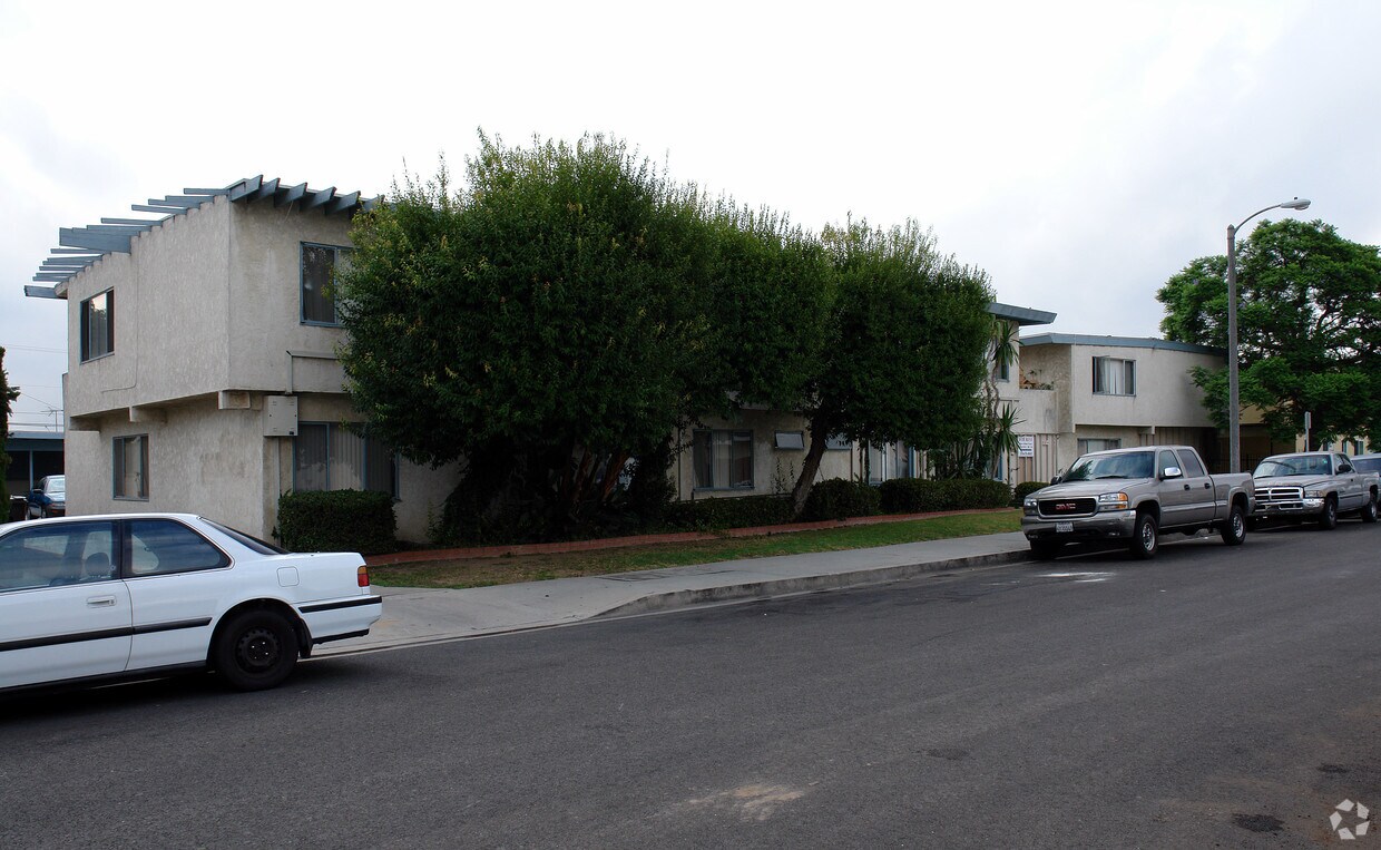 Monte Carlo Apartments Hawthorne, CA