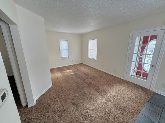 Foto del edificio - 339 W 14th St