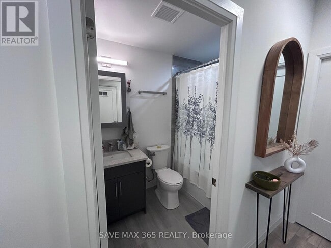 Photo du bâtiment - 500 Brock Ave