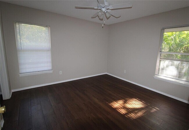 Foto del edificio - 8114 45th Ct E