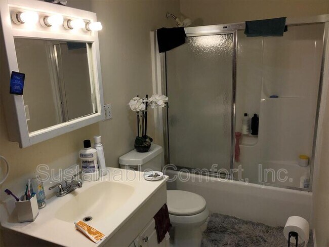 Foto del edificio - 224 Hamilton St