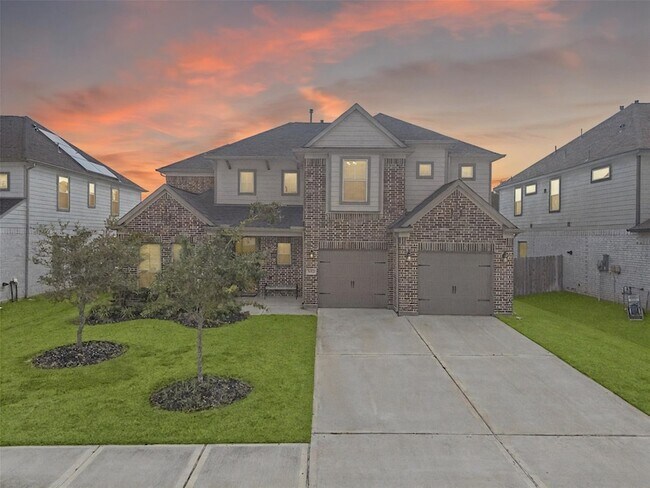 Building Photo - 5010 Aspen Rd
