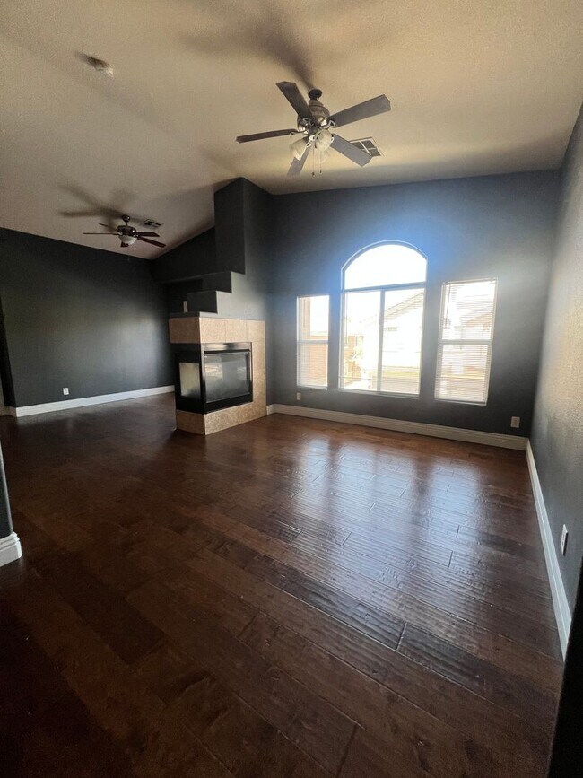 Foto del edificio - Condo For Rent - Ask about our one month f...