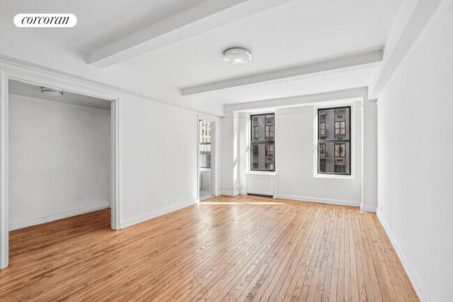 Foto del edificio - 200 W 16th St