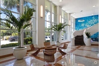 Building Photo - 10350 W Bay Harbor Dr