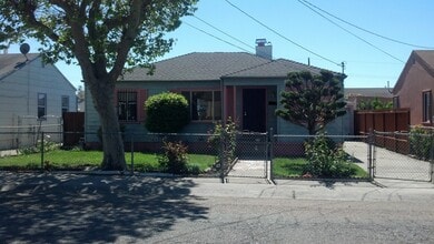 Building Photo - 11025 Acalanes Dr
