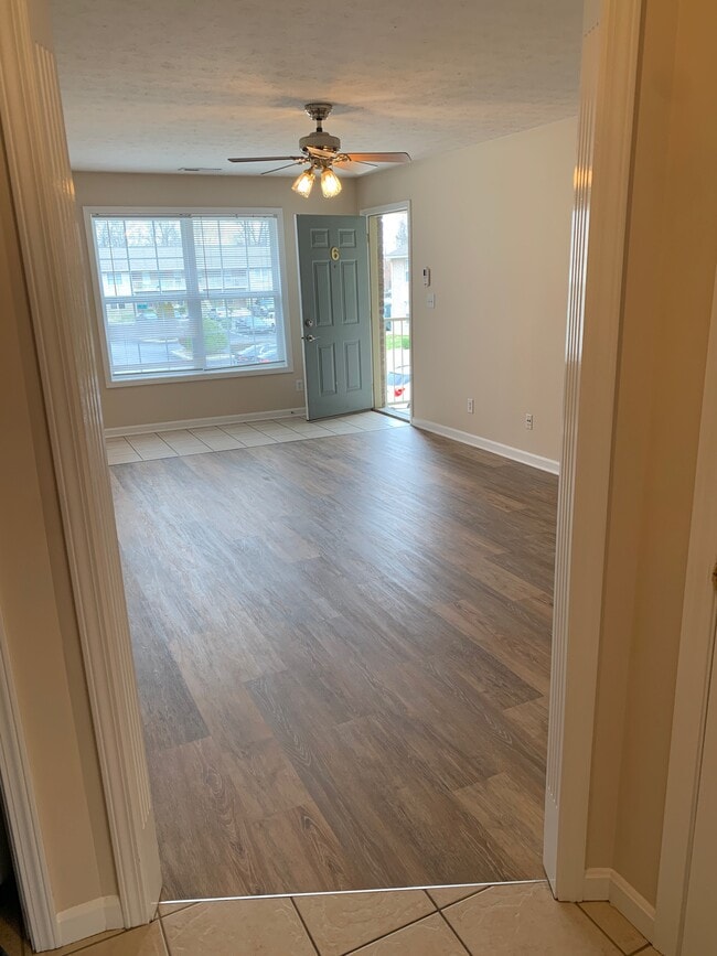 Building Photo - 1900 Safe Harbor Cir