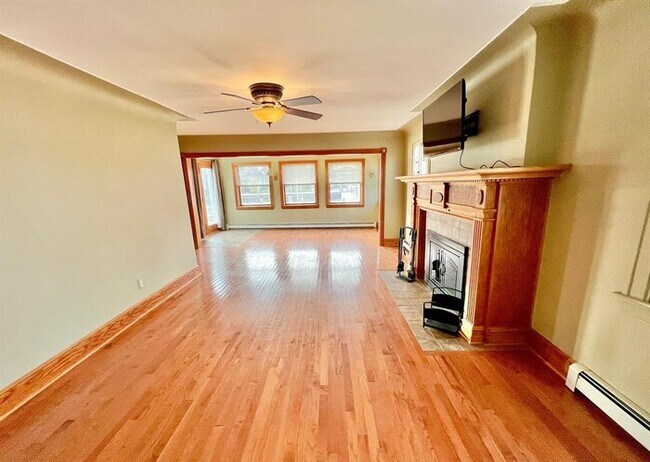 Building Photo - 37697 Mast Ct