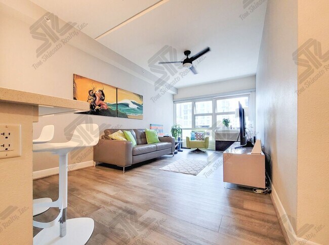 Foto del edificio - AVAILABLE SOON - 1BR / 1Bath / 1Pkg - Rent...