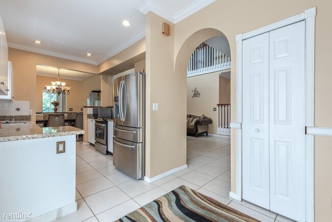 Building Photo - 3 br, 2.5 bath House - 8281 Hampton Wood Dr