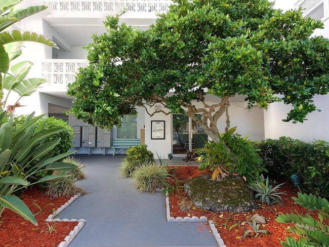 ENTRANCE GATE - 4800 Ocean Beach Blvd