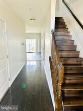 Building Photo - 9448 Adelaide Ln