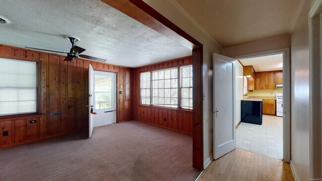 Building Photo - 1853 Elmore Rd