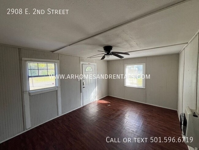 Foto del edificio - 2908 E 2nd St