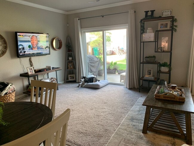 Building Photo - 2761 W Kilimanjaro Way