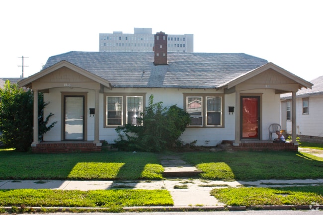 Building Photo - 1144 S Wheeling Ave