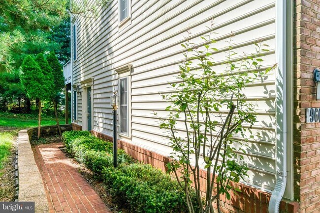 Foto del edificio - 9662 Potters Hill Cir