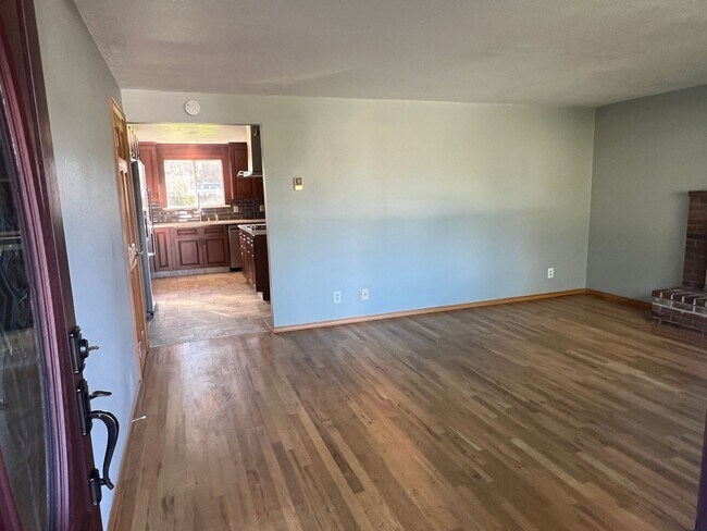 Building Photo - HONEY STOP THE CAR -Entertainer Dream Home...