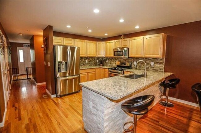 Foto del edificio - 1465 Hooksett Rd