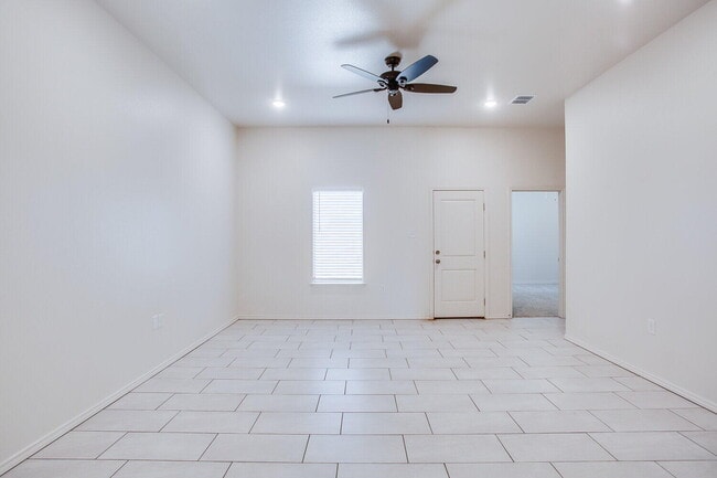 Building Photo - 1706 Corpus Ave