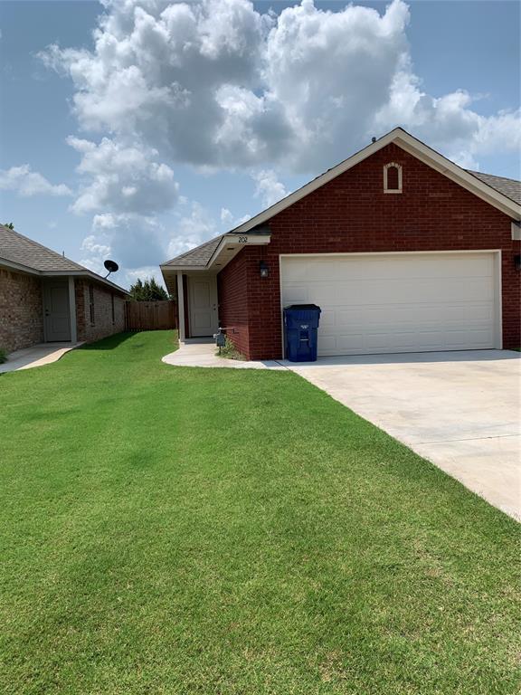 Primary Photo - 202 Woodbriar Rd