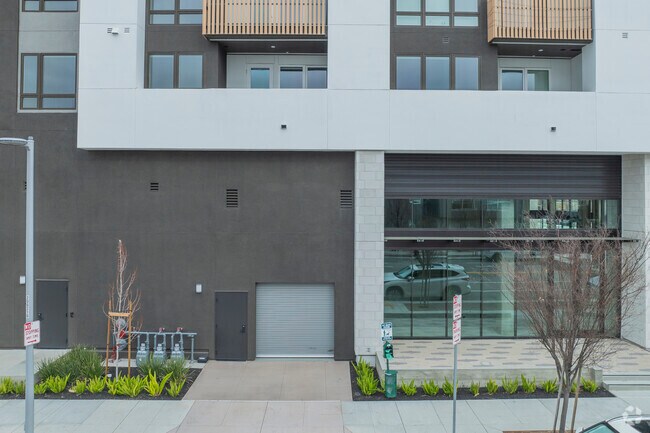 Muelle de carga - Leya