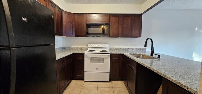 Foto del edificio - 7117 Brendam Ln