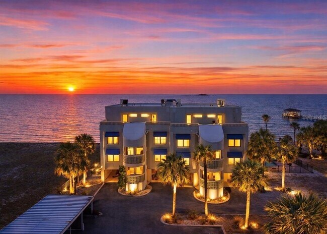 Foto del edificio - 6504 Surfside Blvd